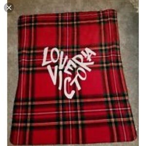 NWT Victoria's Secret Plaid Sherpa Blanket